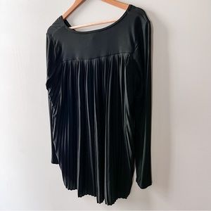 White House Black Market Black V-Neck, Statement Fanned Back Tunic Top